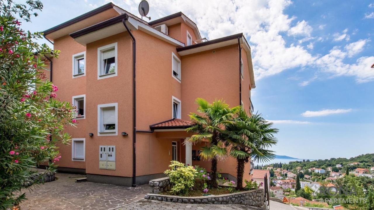Rona Spacious Apartment With A Panoramic View Ičići Kültér fotó