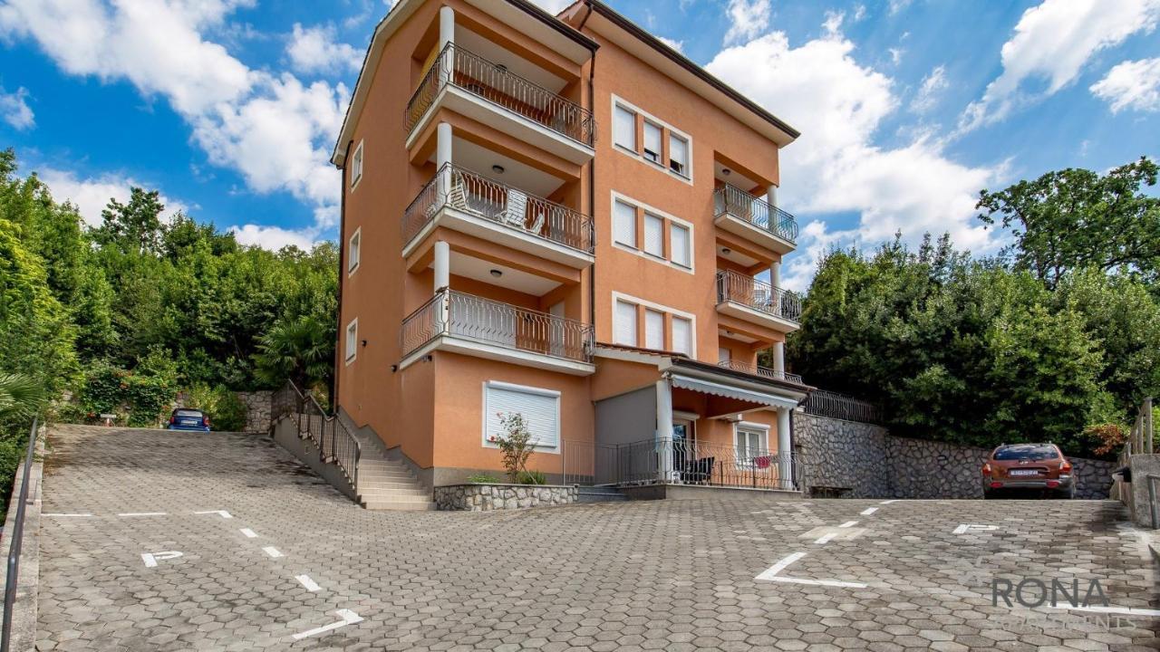 Rona Spacious Apartment With A Panoramic View Ičići Kültér fotó