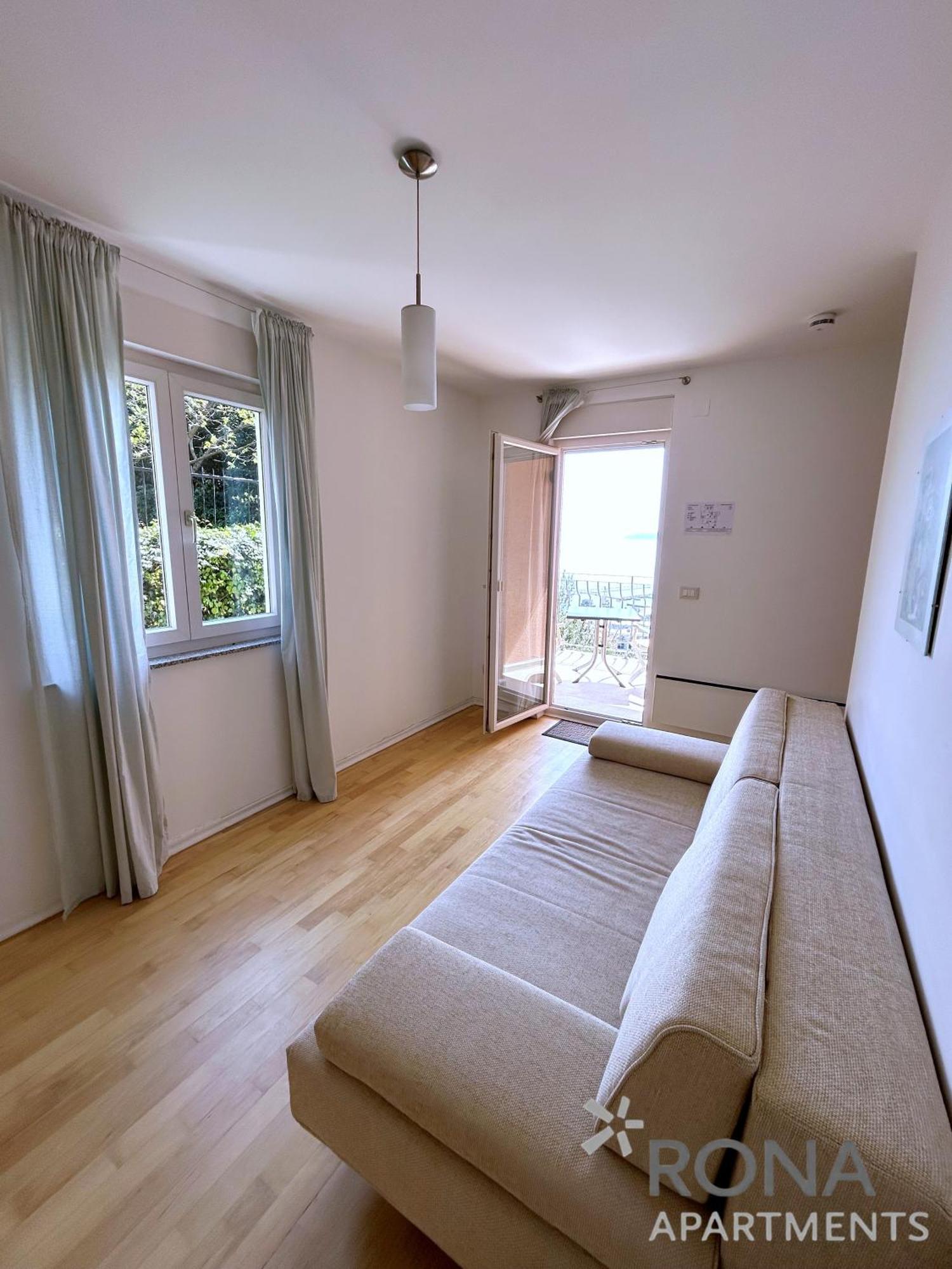 Rona Spacious Apartment With A Panoramic View Ičići Kültér fotó